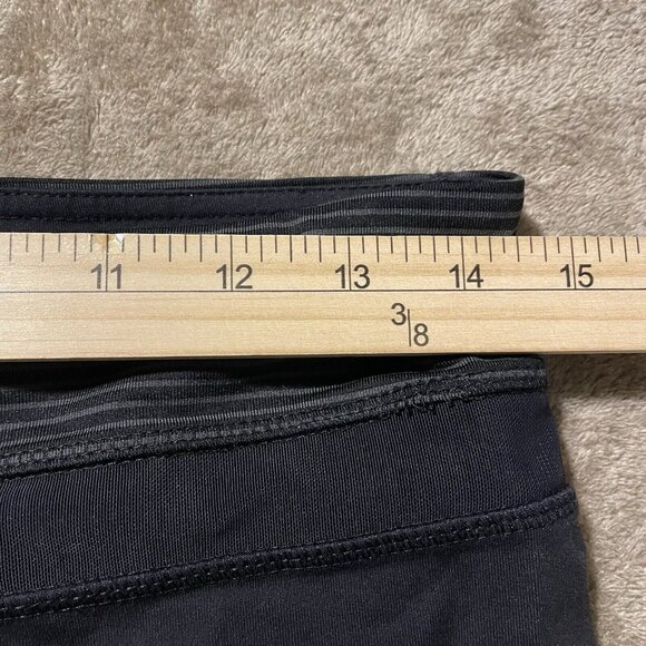 Lululemon Pants Women's Sz M Black Athletic Yoga Capri Stretch Cropped Pocket - Picture 8 of 9